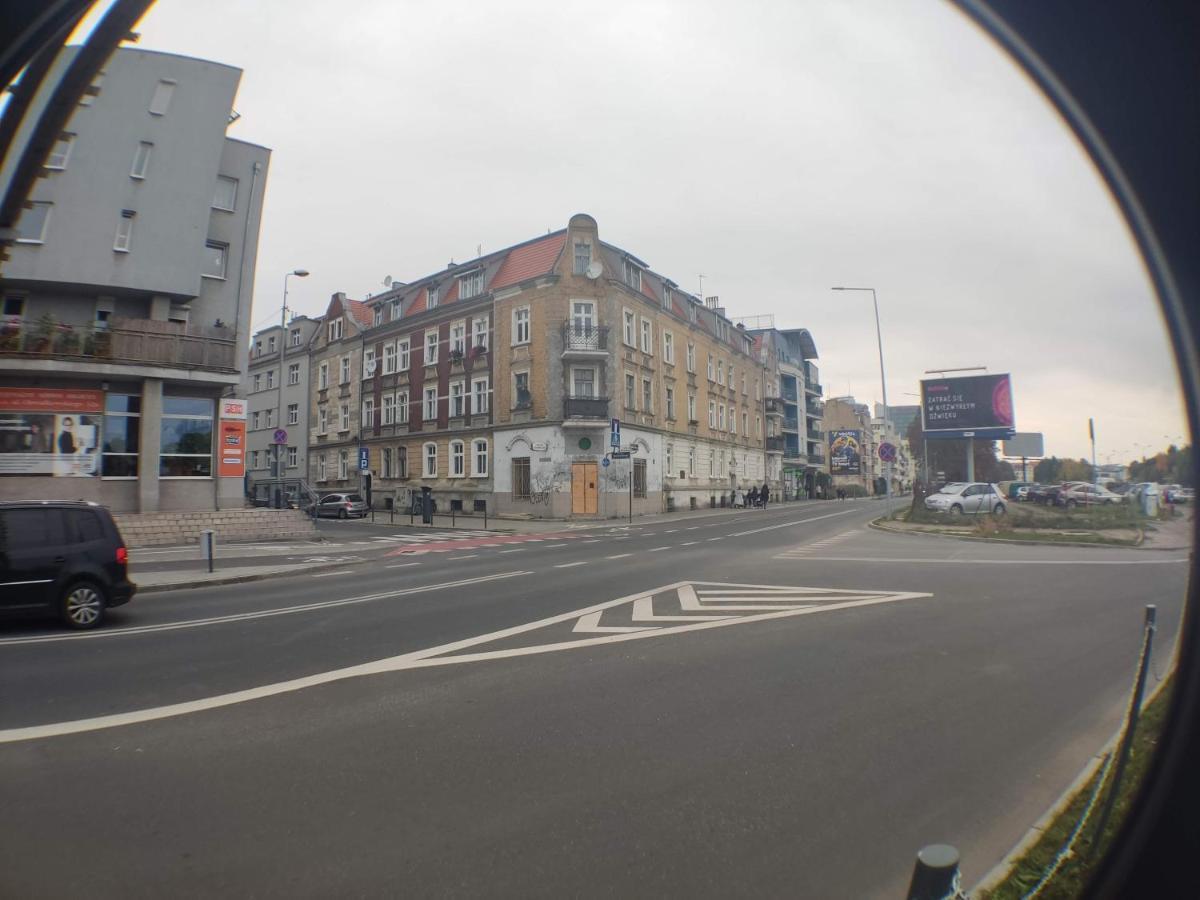 3030 Jana Spychalskiego 32 - Tanie Pokoje W Apartamencie - Samodzielne Zameldowanie - Self Check In Познань Экстерьер фото