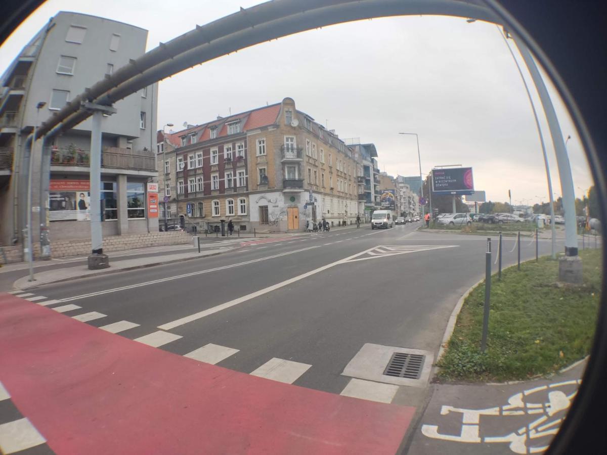 3030 Jana Spychalskiego 32 - Tanie Pokoje W Apartamencie - Samodzielne Zameldowanie - Self Check In Познань Экстерьер фото