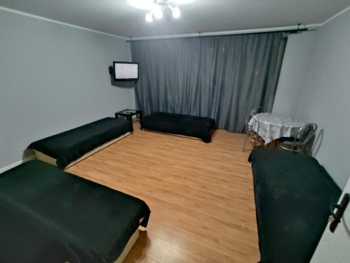 3030 Jana Spychalskiego 32 - Tanie Pokoje W Apartamencie - Samodzielne Zameldowanie - Self Check In Познань Экстерьер фото