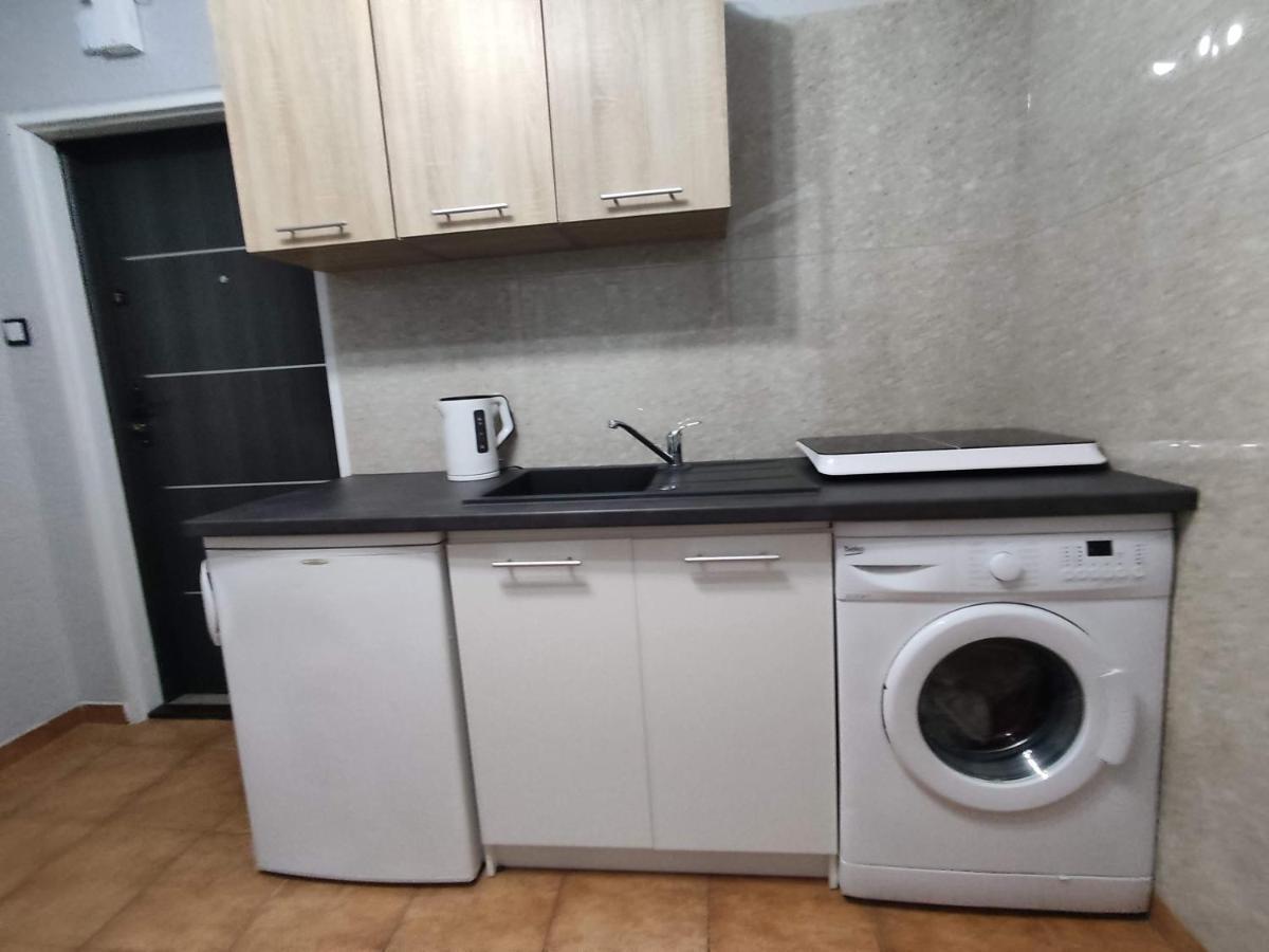 3030 Jana Spychalskiego 32 - Tanie Pokoje W Apartamencie - Samodzielne Zameldowanie - Self Check In Познань Экстерьер фото